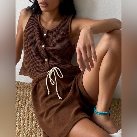DONNI. Waffle Knit Vest Chocolate - Picture 1 of 10